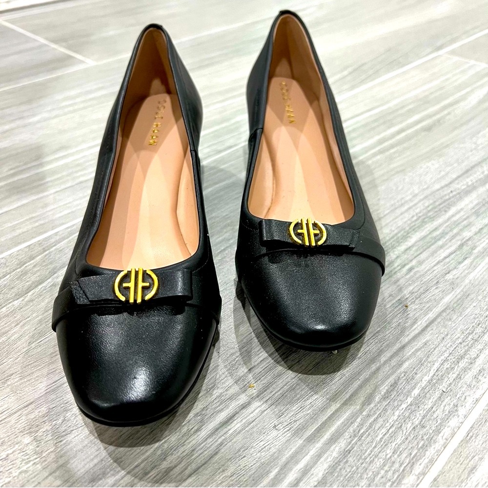 Cole Haan Black Leather Loafers with Gold Accent :) - Picture 2 of 5
